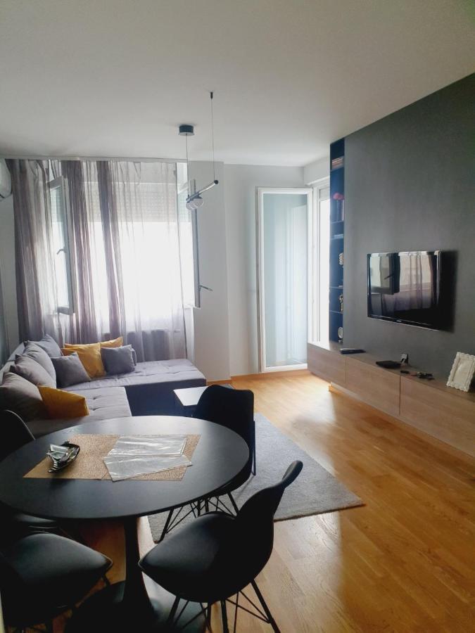 Sajam 1 Apartman Újvidék Kültér fotó